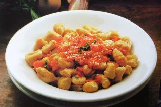 gnocchi di pane al sugo