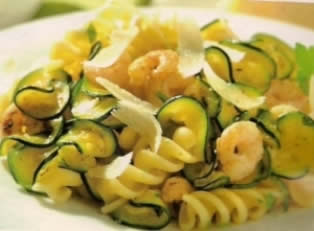 Fusilli con gamberi e zucchine