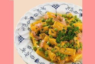 Tortiglioni salmone e piselli