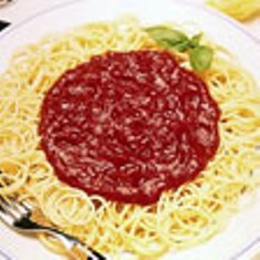 spaghetti al pomodoro e basilico